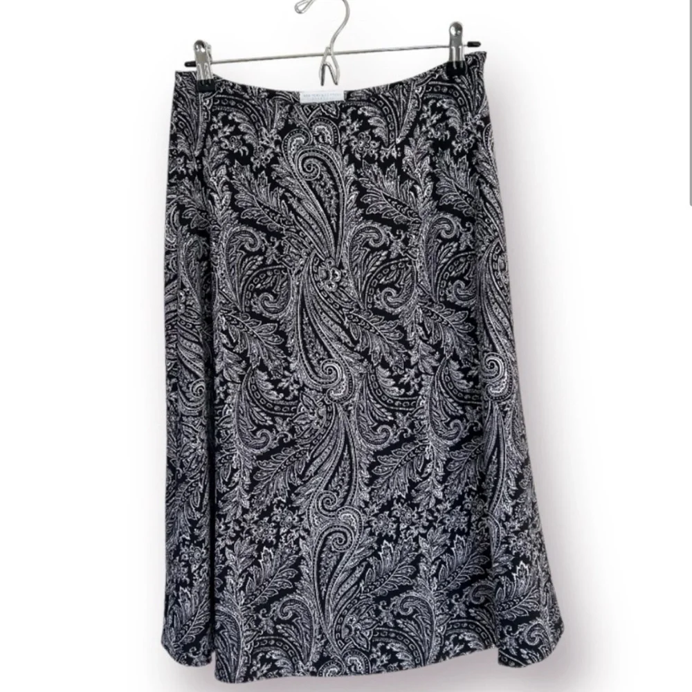 Women’s Paisley Print Black White Work High Waisted Midi Skirt Size 10